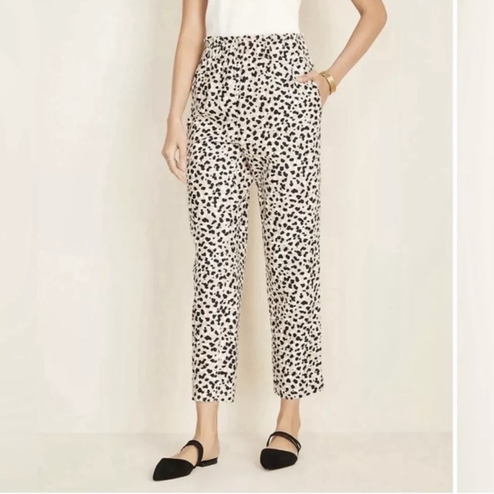 Ann Taylor Women’s Med Petite Leopard Paper Bag Pants Straight Leg High Rise